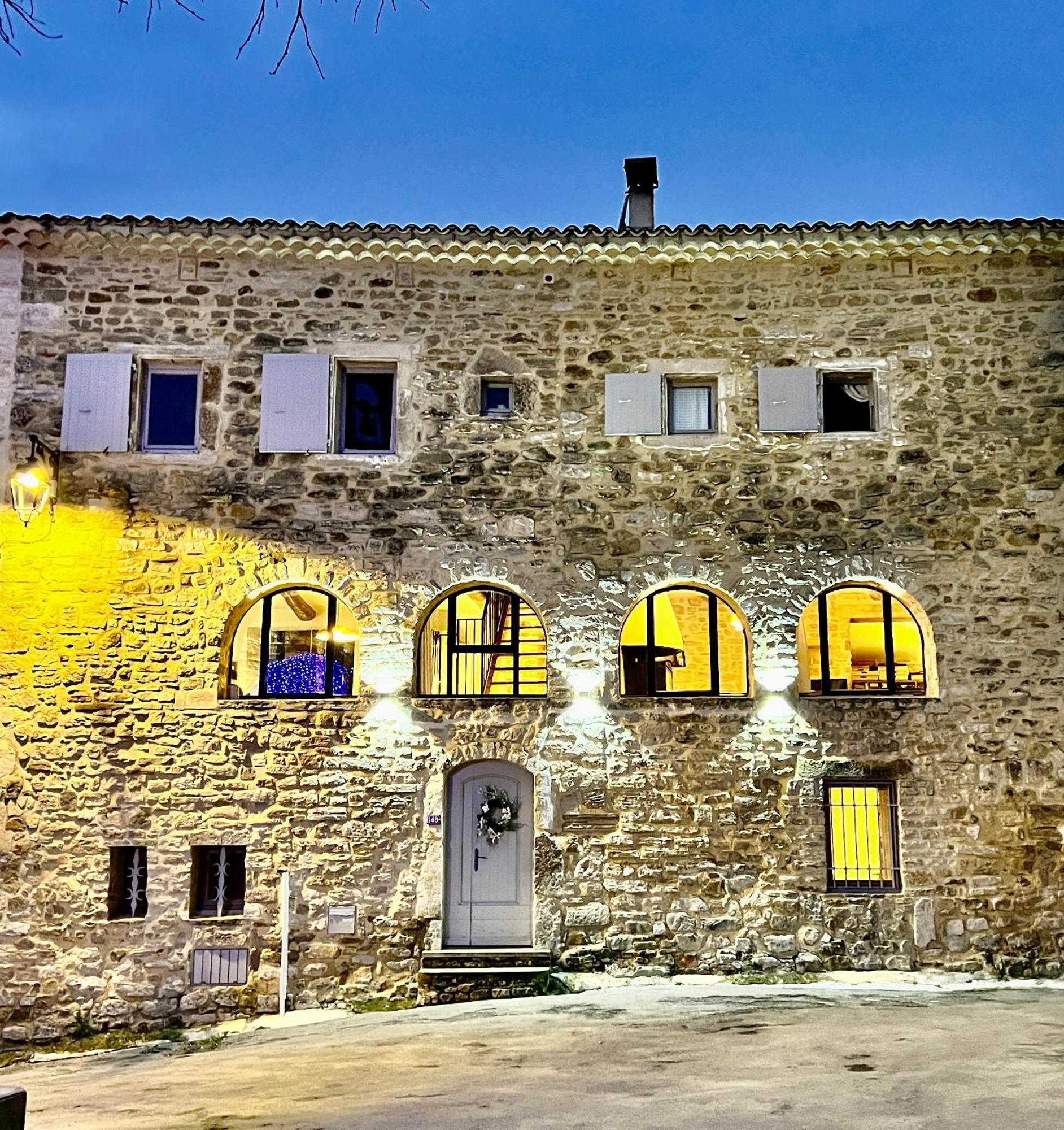 Martignargues La Maison Des Vendangeurs - Table D'Hotes Le Soir Du Jeudi Au Dimanche- Jacuzzi - Balneo Spa - Acces Piscine Pour Toutes Les Chambres Sauf Studio Coquet- Piscine De Mai A Mi-Octobre المظهر الخارجي الصورة