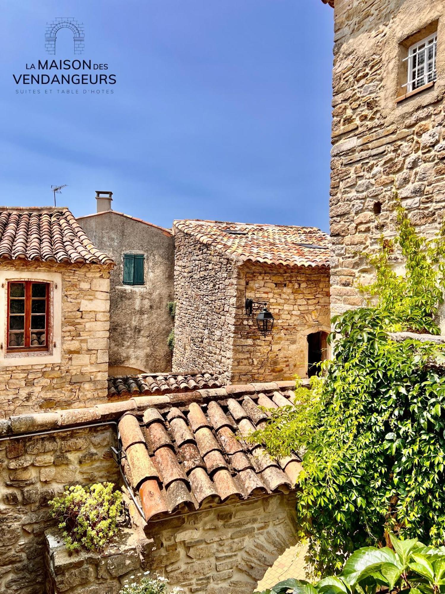 Martignargues La Maison Des Vendangeurs - Table D'Hotes Le Soir Du Jeudi Au Dimanche- Jacuzzi - Balneo Spa - Acces Piscine Pour Toutes Les Chambres Sauf Studio Coquet- Piscine De Mai A Mi-Octobre المظهر الخارجي الصورة