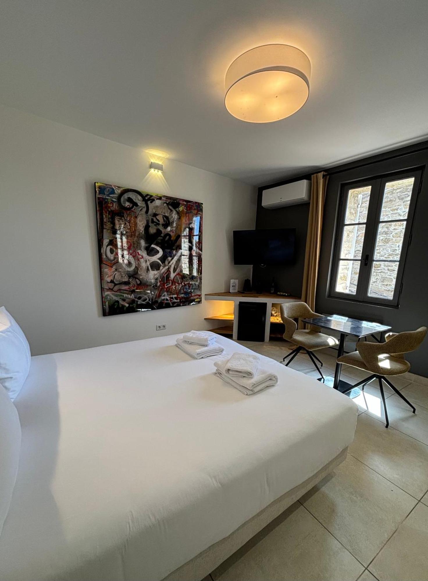 Martignargues La Maison Des Vendangeurs - Table D'Hotes Le Soir Du Jeudi Au Dimanche- Jacuzzi - Balneo Spa - Acces Piscine Pour Toutes Les Chambres Sauf Studio Coquet- Piscine De Mai A Mi-Octobre المظهر الخارجي الصورة