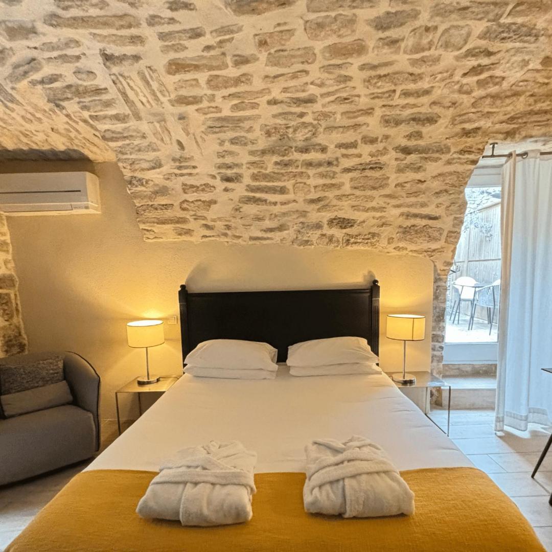 Martignargues La Maison Des Vendangeurs - Table D'Hotes Le Soir Du Jeudi Au Dimanche- Jacuzzi - Balneo Spa - Acces Piscine Pour Toutes Les Chambres Sauf Studio Coquet- Piscine De Mai A Mi-Octobre المظهر الخارجي الصورة