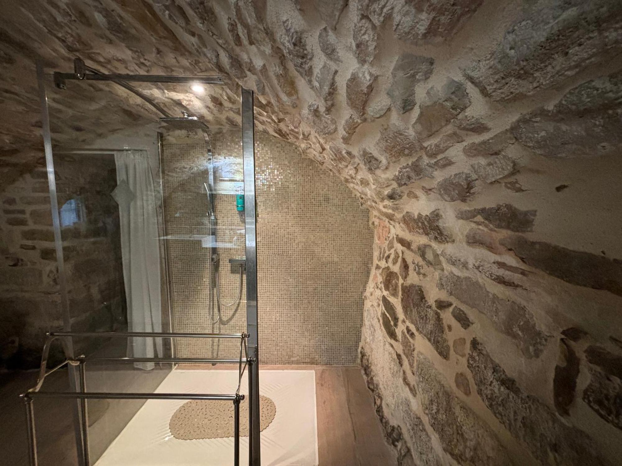 Martignargues La Maison Des Vendangeurs - Table D'Hotes Le Soir Du Jeudi Au Dimanche- Jacuzzi - Balneo Spa - Acces Piscine Pour Toutes Les Chambres Sauf Studio Coquet- Piscine De Mai A Mi-Octobre المظهر الخارجي الصورة